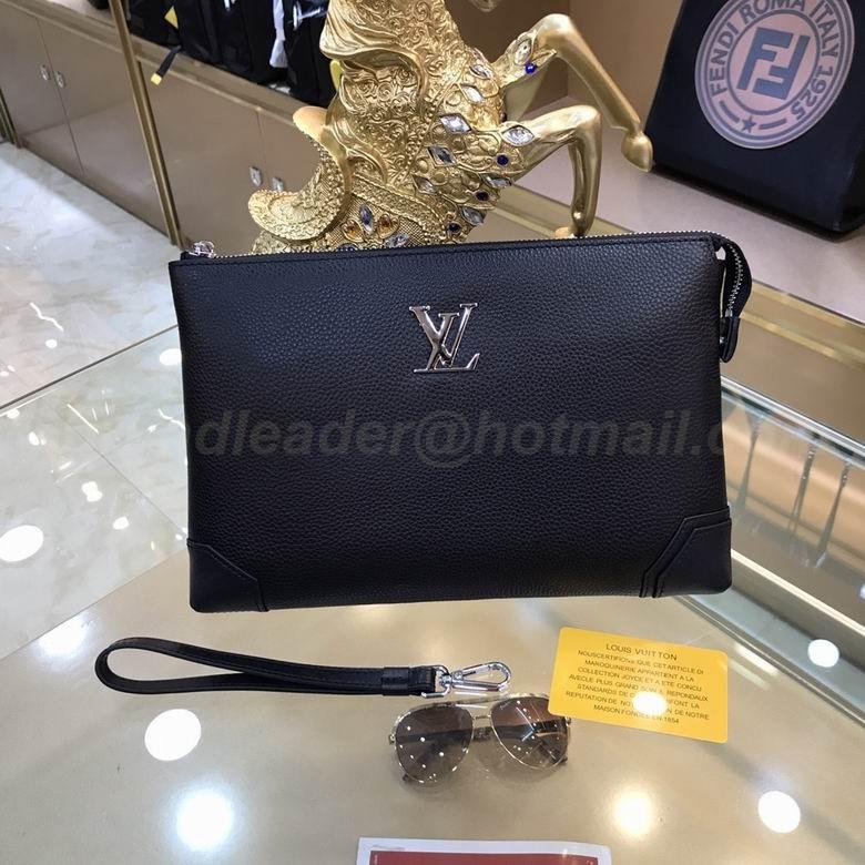 LV Wallets 62